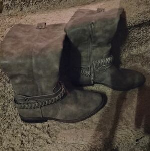 Rampage Tall Grey Boots Sizé 9